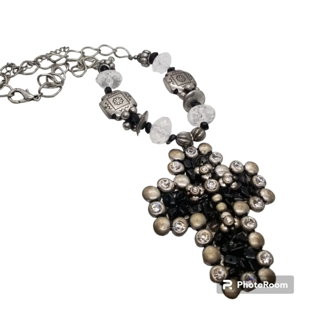 VINTAGE  BLACK ONYX & GLASS RHINESTONE LARGE SOUTHWEST CROSS PENDANT NECKLACE